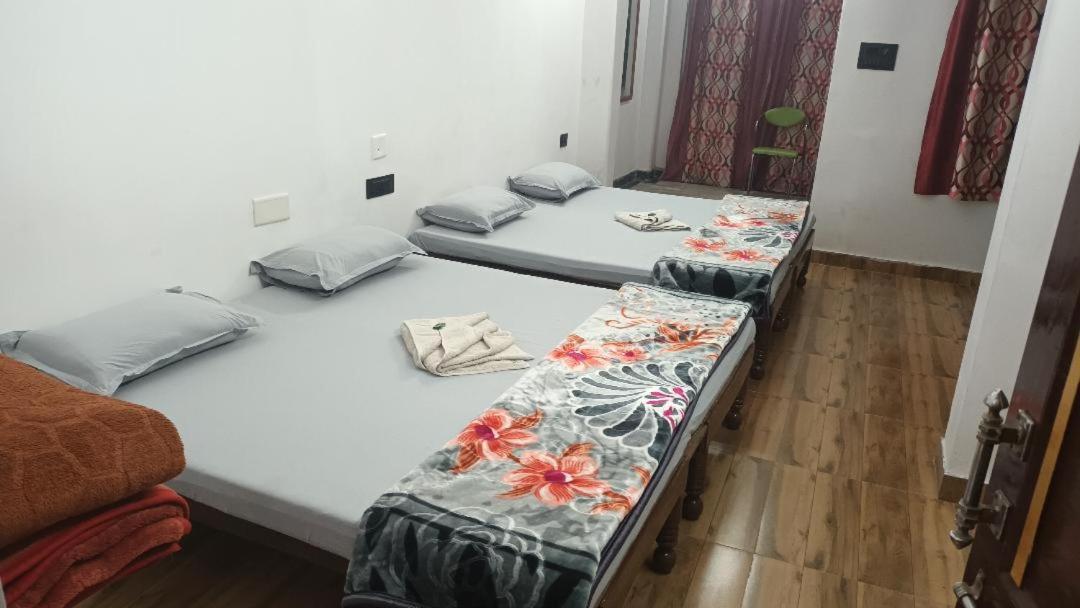 B&B Udaipur - Jag Niwas Guest House & pure veg restaurant - Bed and Breakfast Udaipur