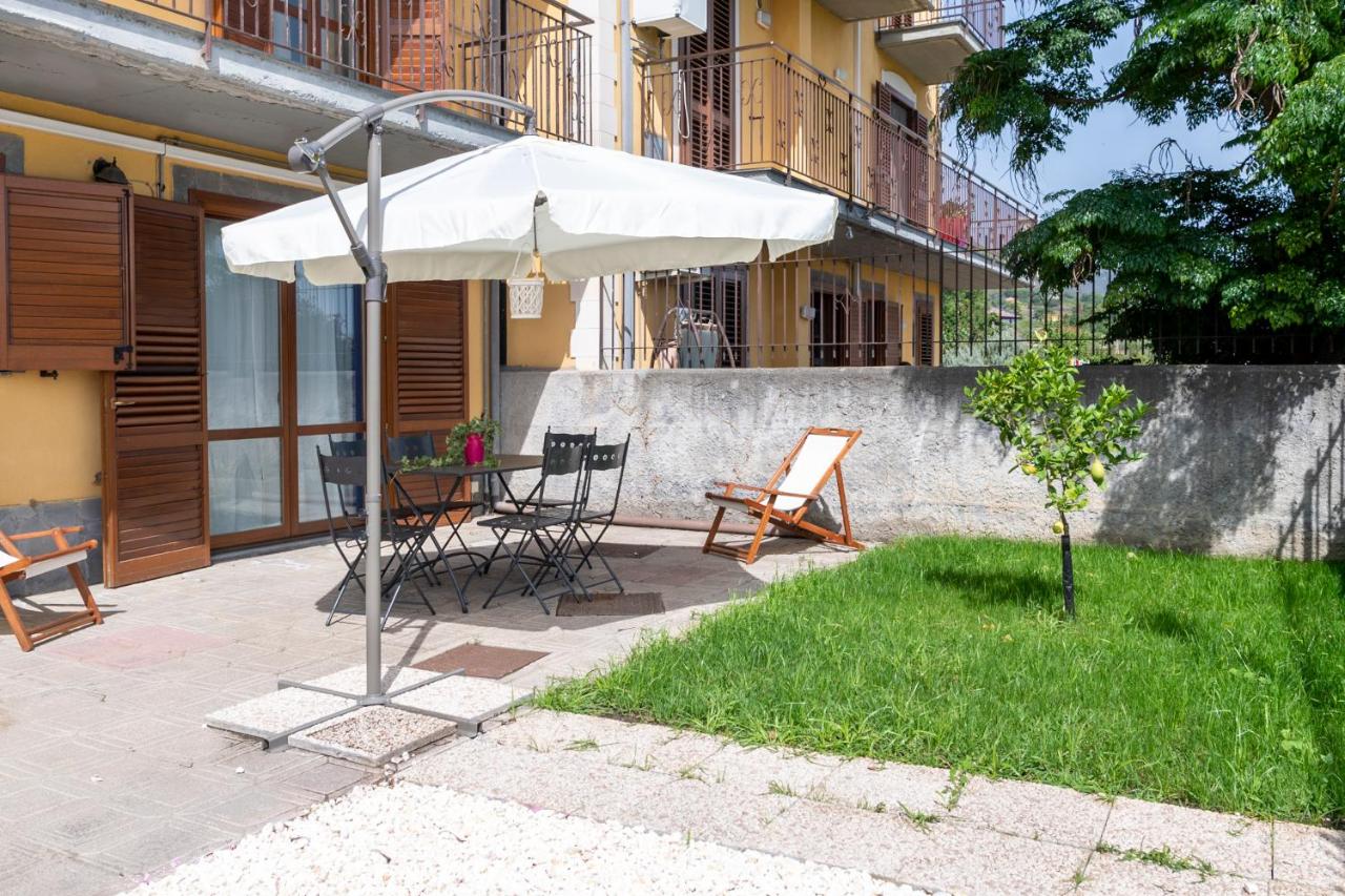 B&B Trecastagni - Villa Marazia with Garden and Private Parking! - Bed and Breakfast Trecastagni