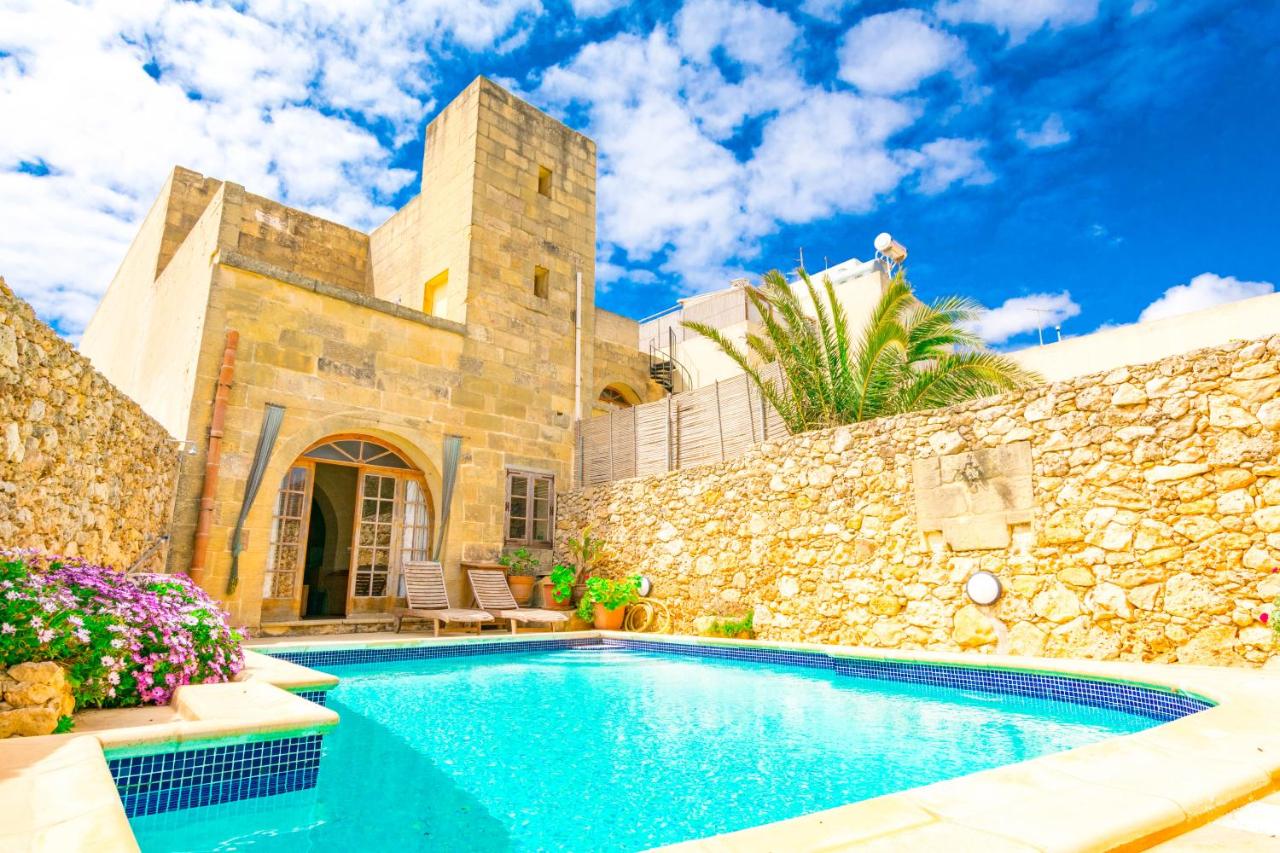 B&B Xagħra - Stunning 3 bedroom Farmhouse with pool - Bed and Breakfast Xagħra
