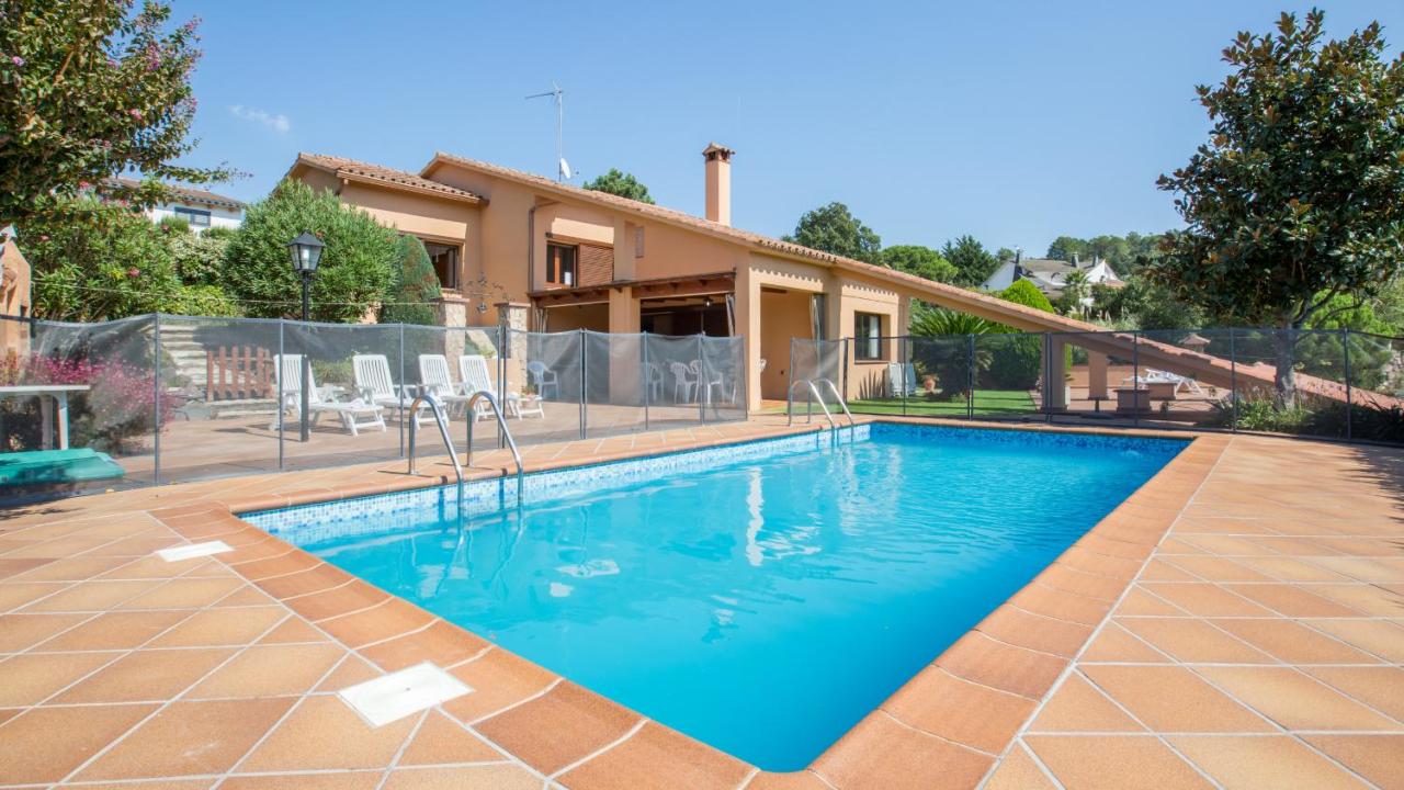 Villa Cip 14pax - Vidreres - B&B Vidreras