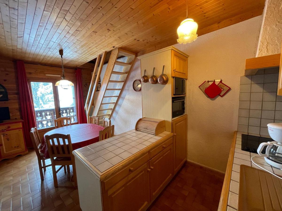 Duplex spacieux 3 pièces 6 pers. Les Carroz, parking et cheminée - FR-1-572-152 - Chambres d’hôtes