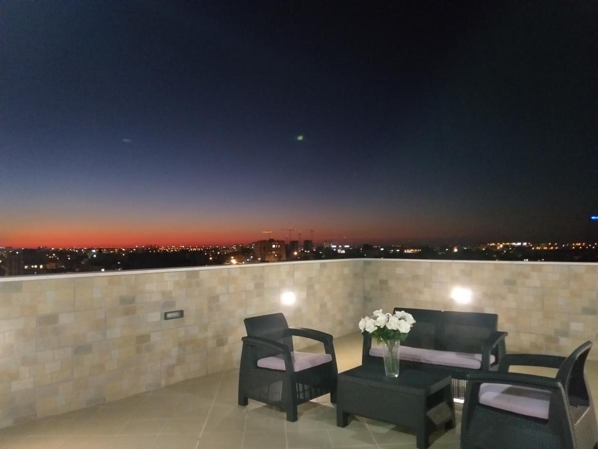 B&B Rehovot - Penthouse In The City - Bed and Breakfast Rehovot