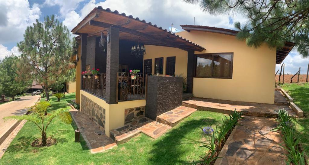 Cabaña No.3 Puerta del Bosque Mazamitla. - Ferienwohnung Mazamitla