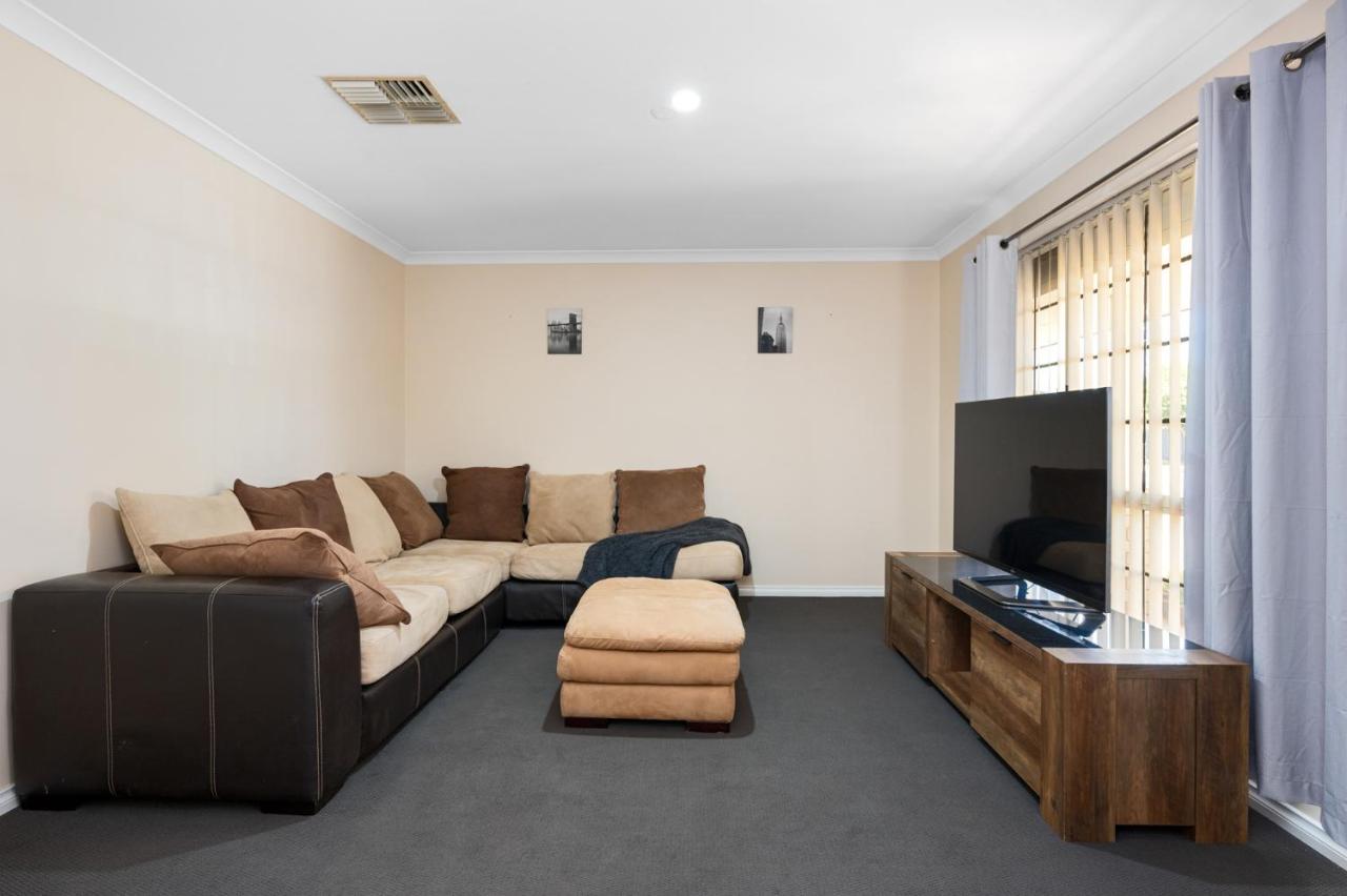 B&B Kalgoorlie-Boulder - Bea-Vic Home. Your home away from home. - Bed and Breakfast Kalgoorlie-Boulder