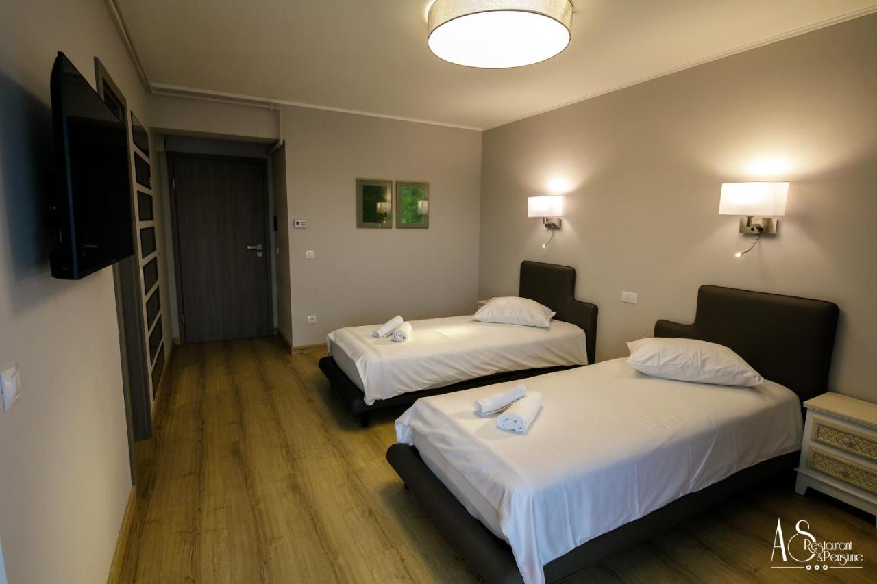 Chambre Lits Jumeaux avec Salle de Bains Privative