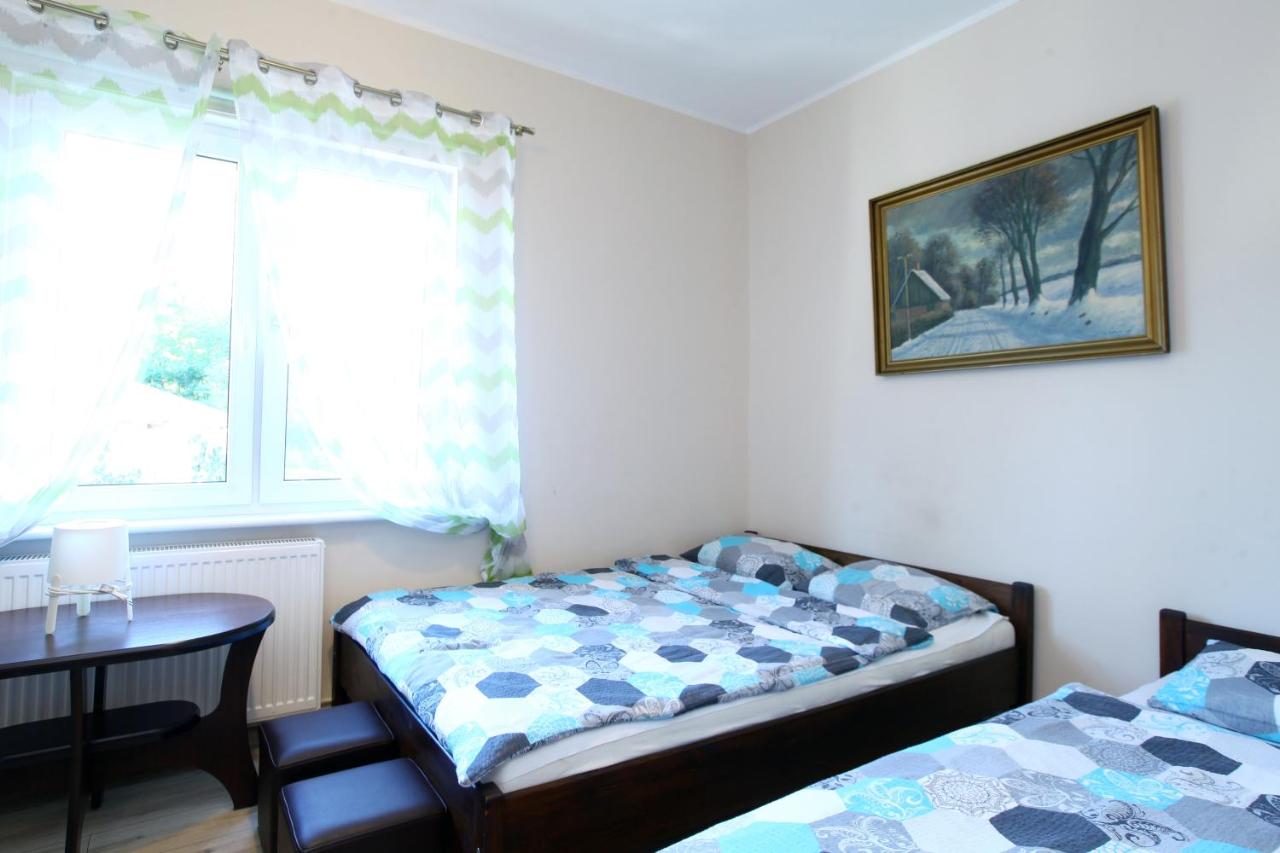 Vierbettzimmer mit Bad