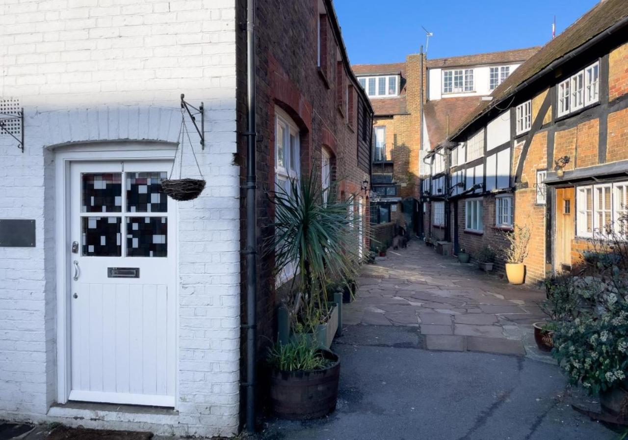 Talbot Lane Cottage Horsham By My Getaways - B&B Horsham