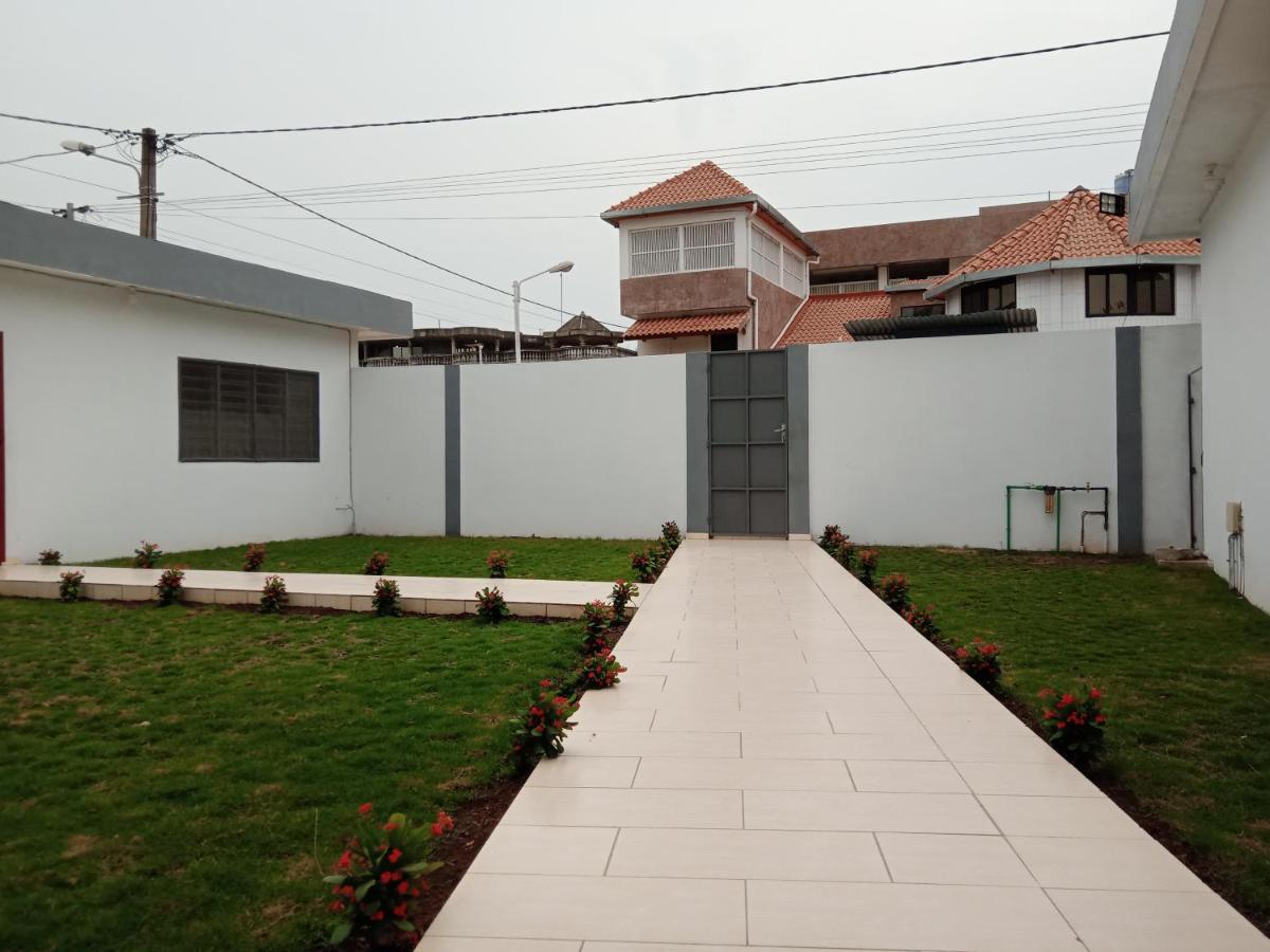 B&B Cotonou - RIVER OF LOVE AIRPORT Ap1 - Bed and Breakfast Cotonou