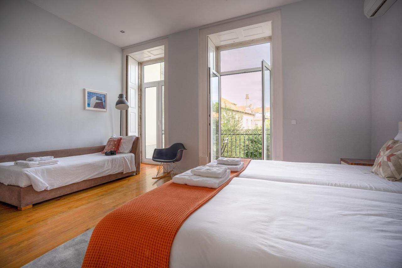 Monolocale con Balcone e Vista Giardino