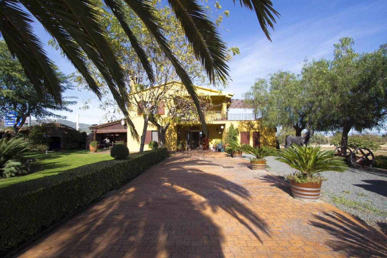 Catalunya Casas Incredible secluded villa, just 11km from Beach! - Ferienwohnung
