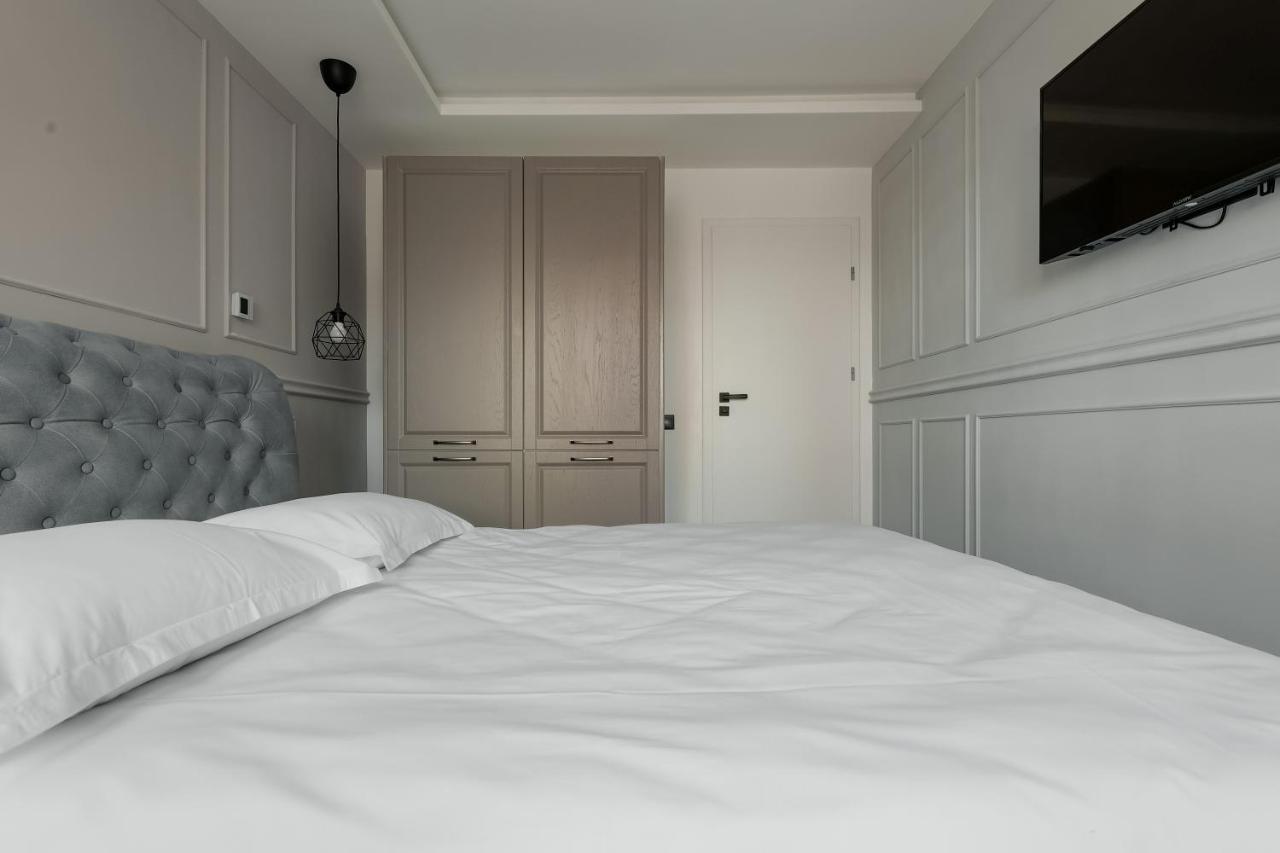 Apartment mit Balkon