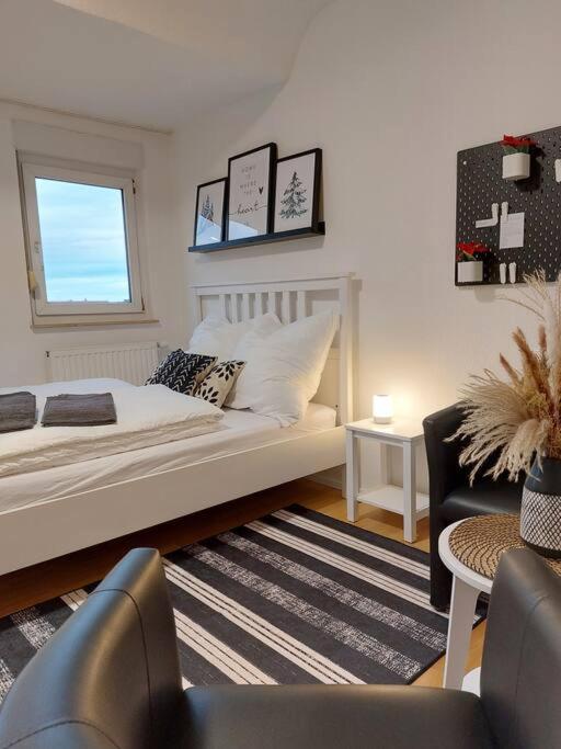 Rooftop Apartmens Ulm - komfortable neue Gemeinschaftsunterkunft im Herzen von Ulm - Raum 2 - Bed and Breakfast