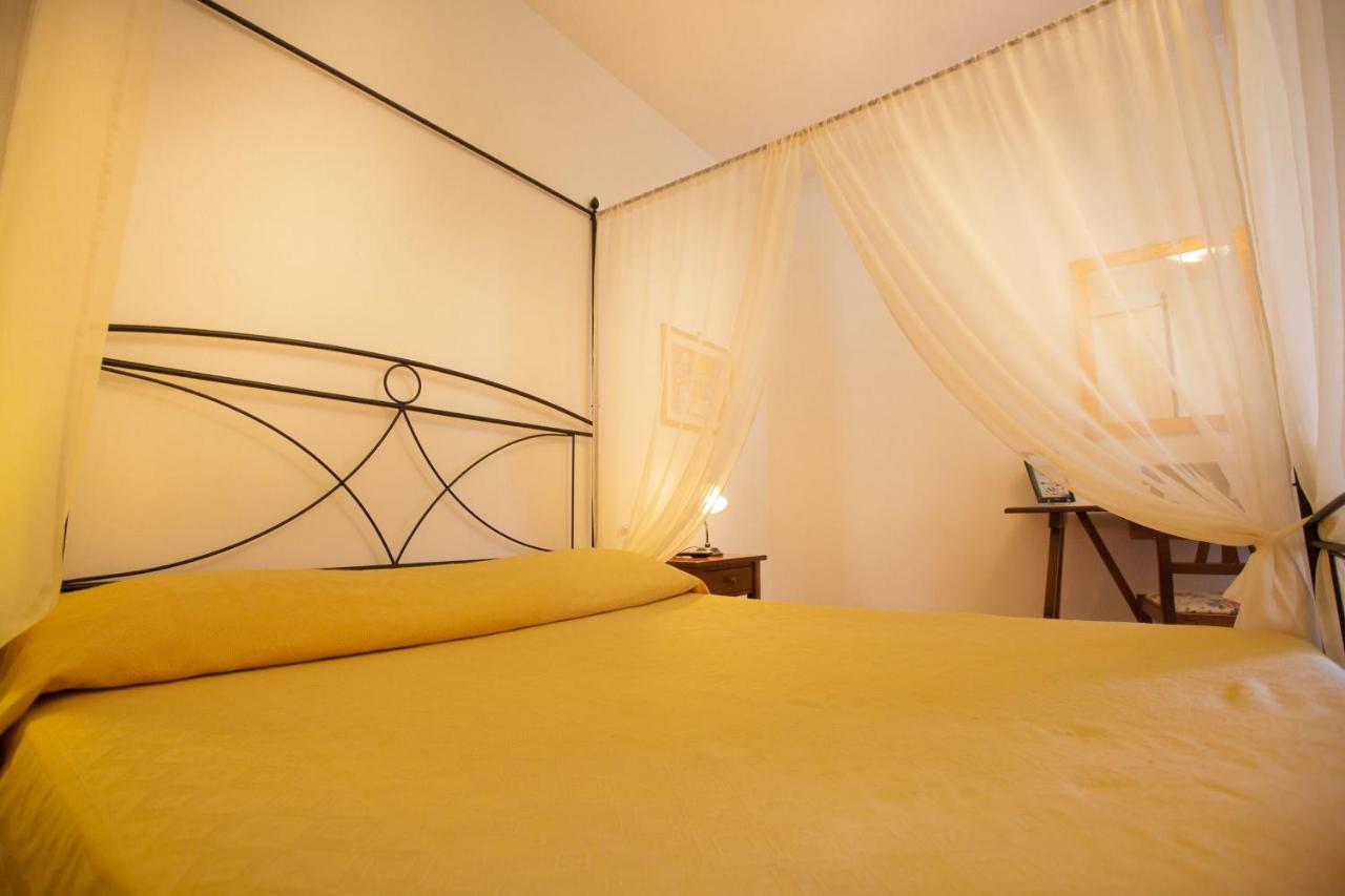 Kamer met Queensize Bed