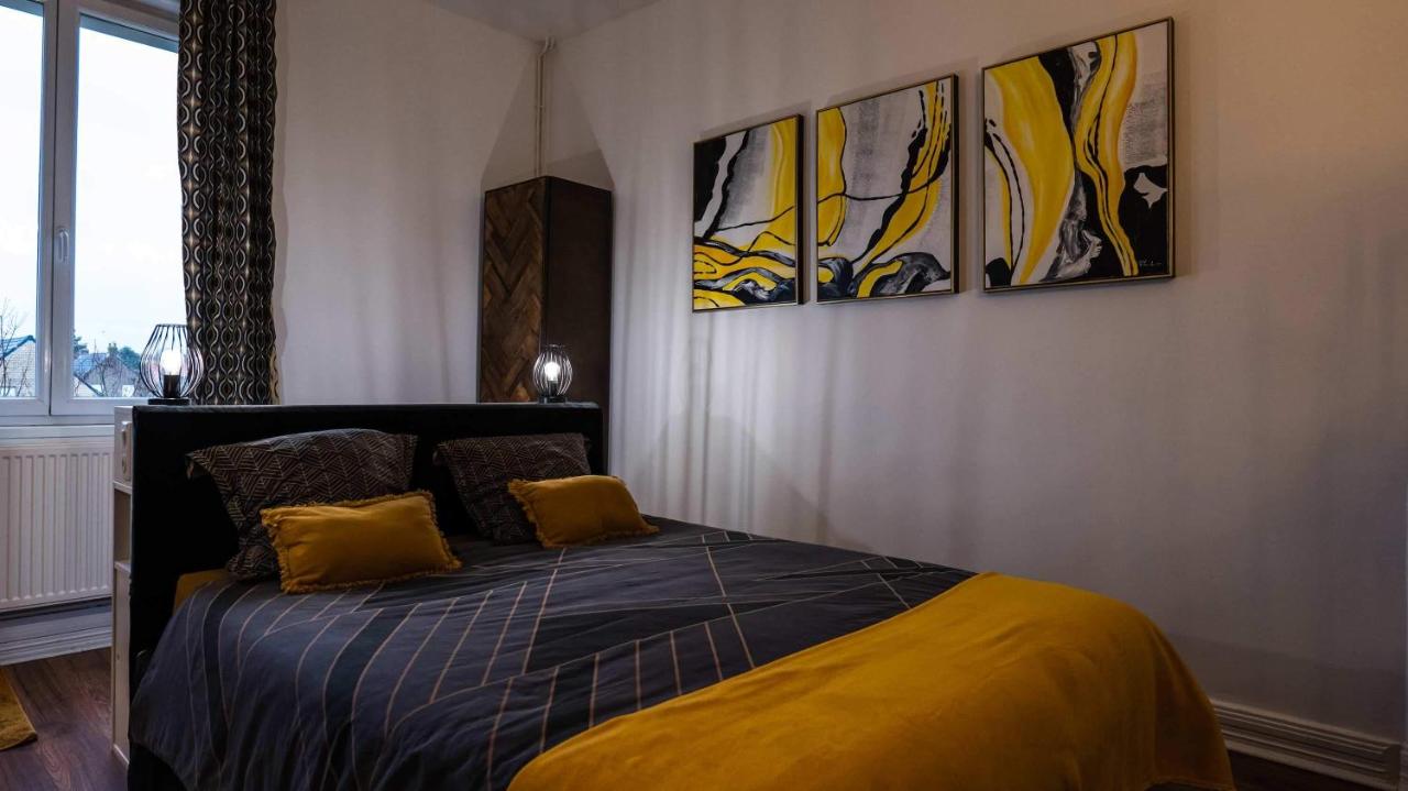 Habitación con cama grande 
