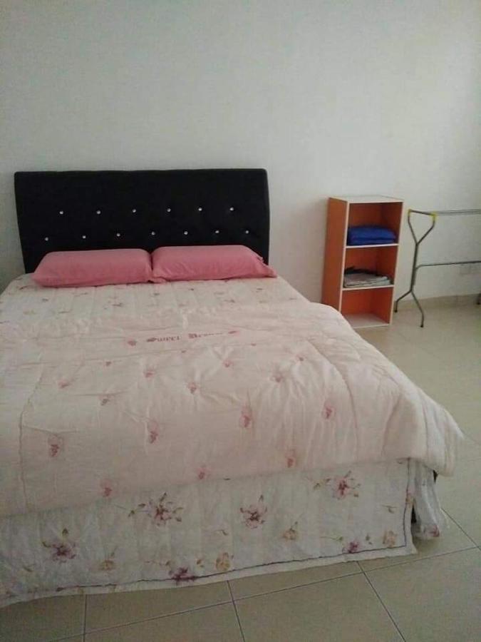 B&B Kota Bharu - Sobey Laris Homestay KONDOMINIUM - Bed and Breakfast Kota Bharu