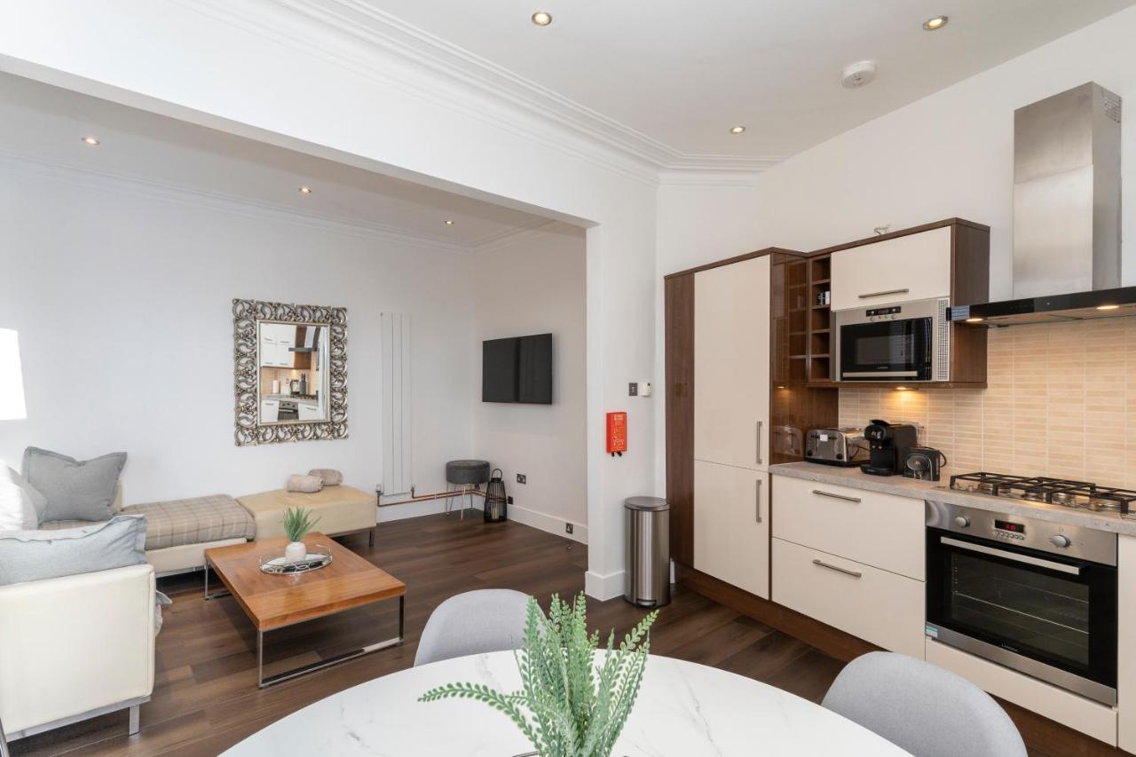 Three-Bedroom Apartment - High Floor