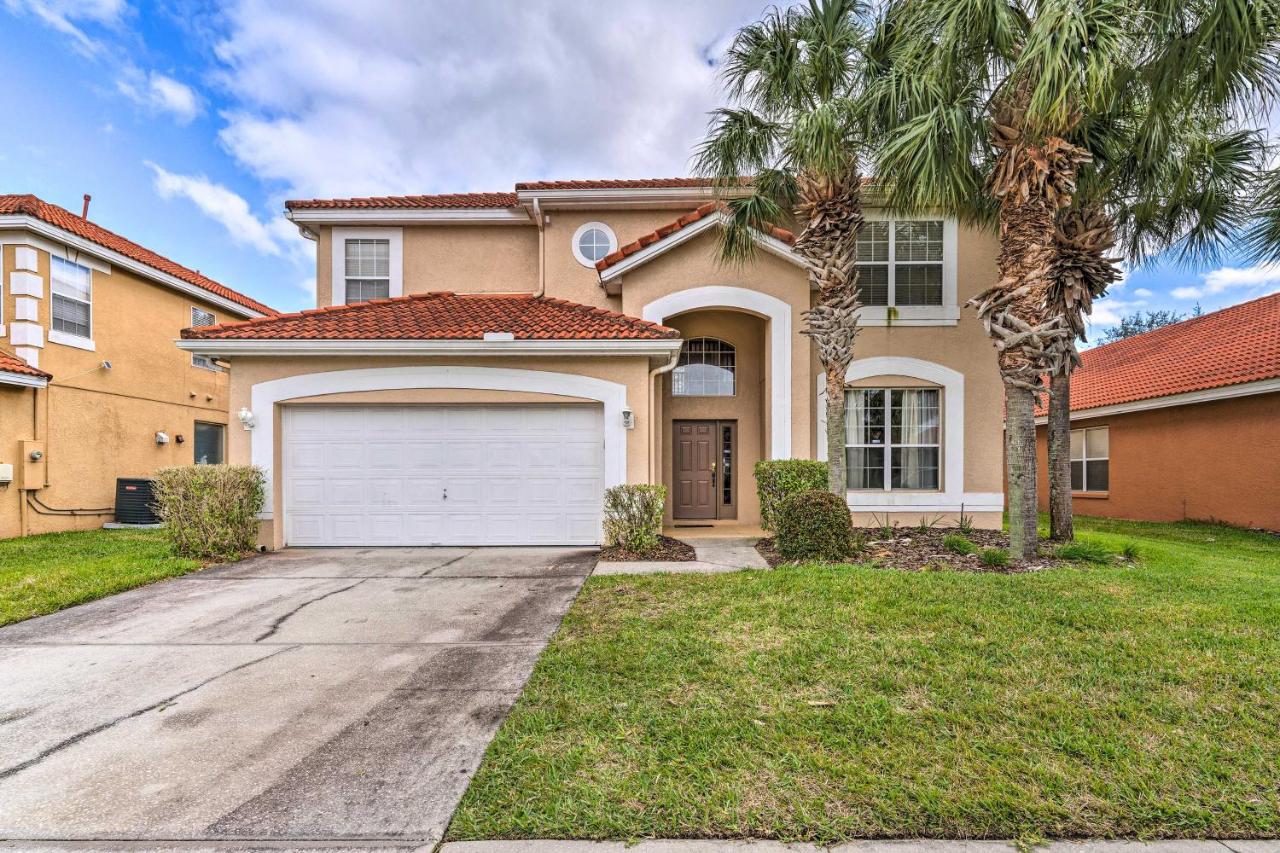 Spacious Family Home w/ Spa in Davenport! - B&B Davenport