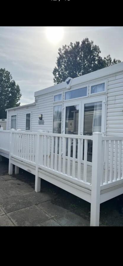 B&B Blackpool - 3 bedroom luxury caravan haven, marton mere - Bed and Breakfast Blackpool