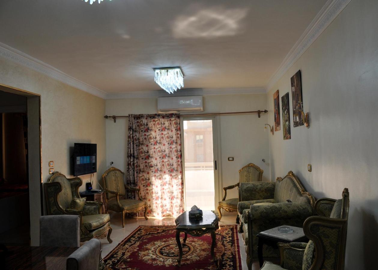 B&B El Cairo - Mercy gardenia apartment-heliopolis new Cairo 518 Al Yasmin Zone,6th floor - Bed and Breakfast El Cairo