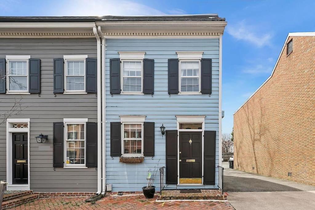 Boutique Blue 2 bedroom Old Town House - B&B