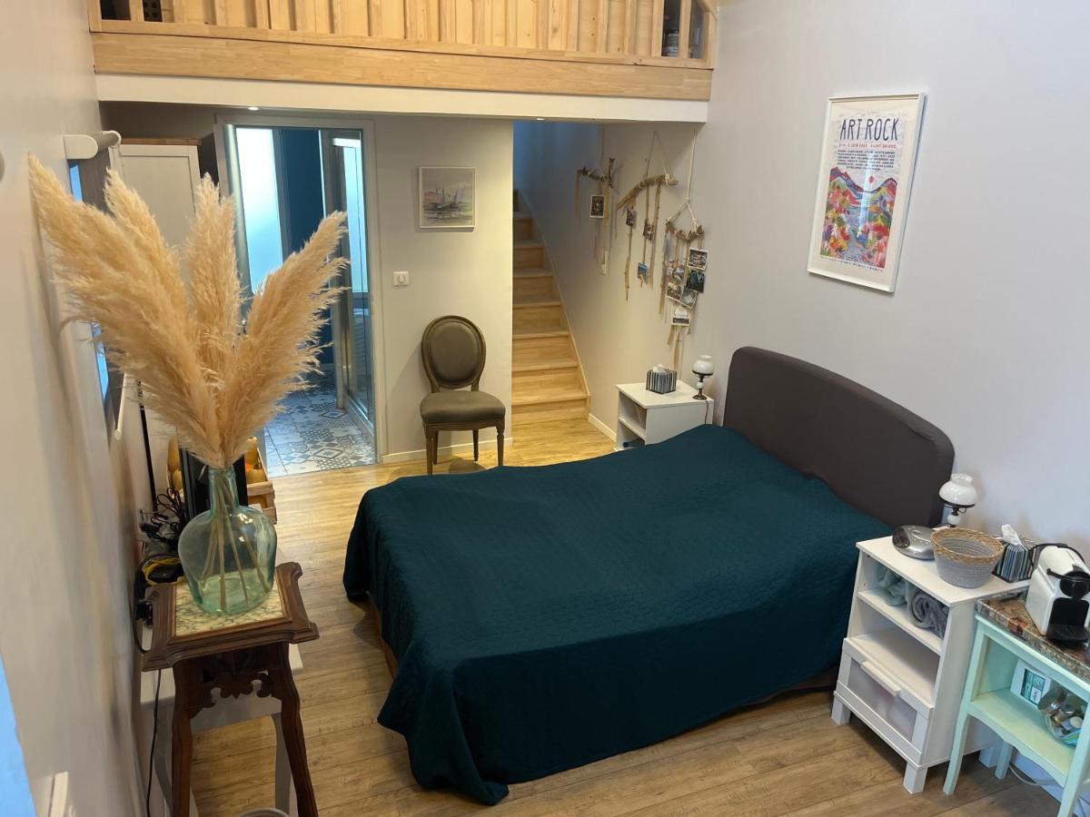 Jolie chambre dans une dépendance de longère bretonne - Chambres d’hôtes Plouvara