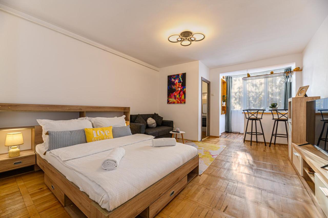 JAD Family Apartments & Studios Calea Bucuresti - B&B Brasov