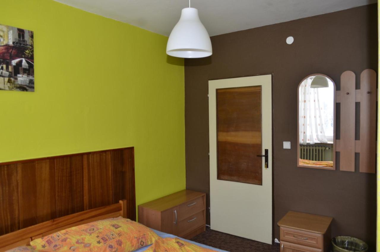 Standard Double Room with Shared Bathroom