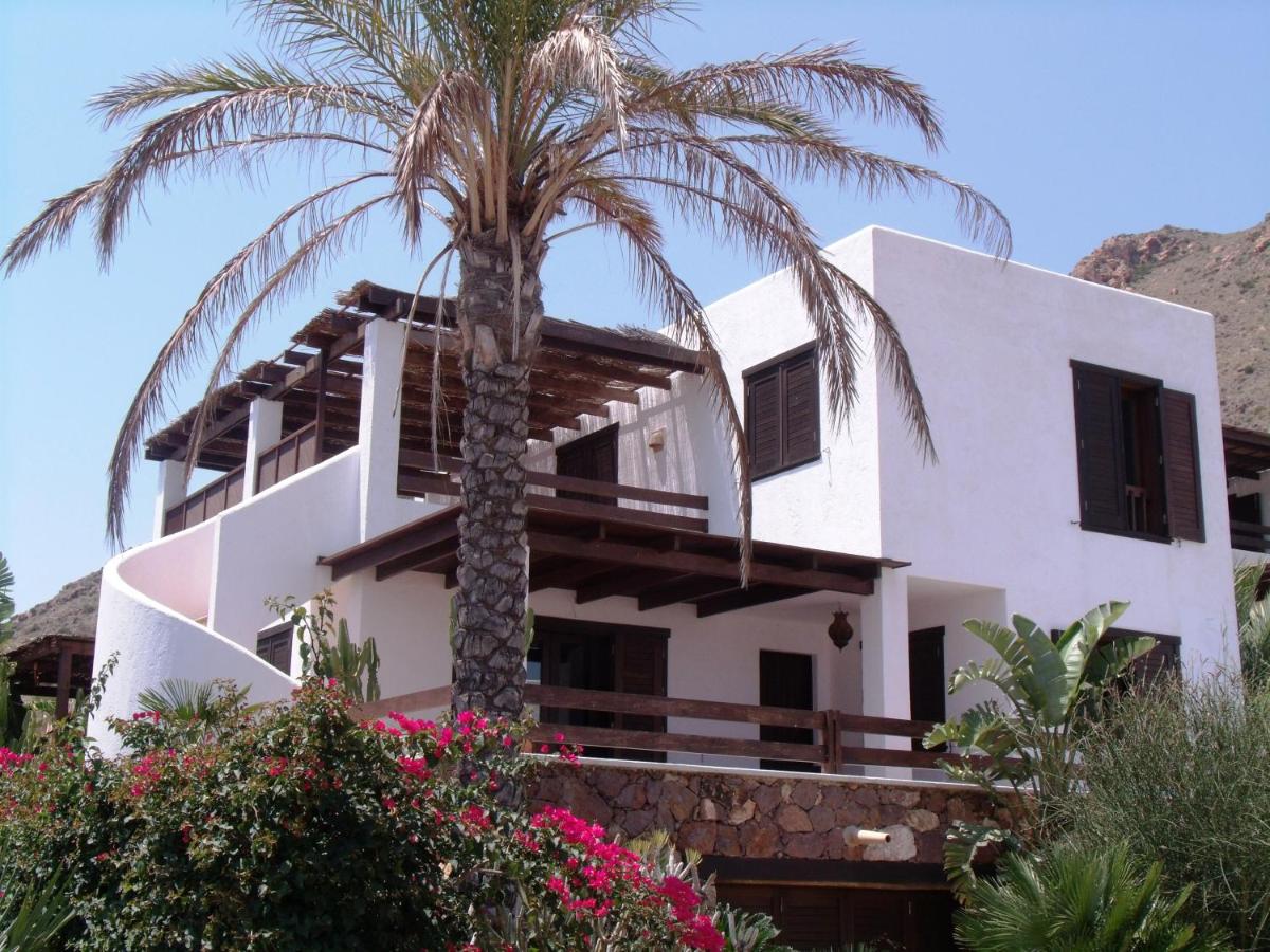 B&B Las Negras - book now spacious 12p villa with communal pool - Bed and Breakfast Las Negras