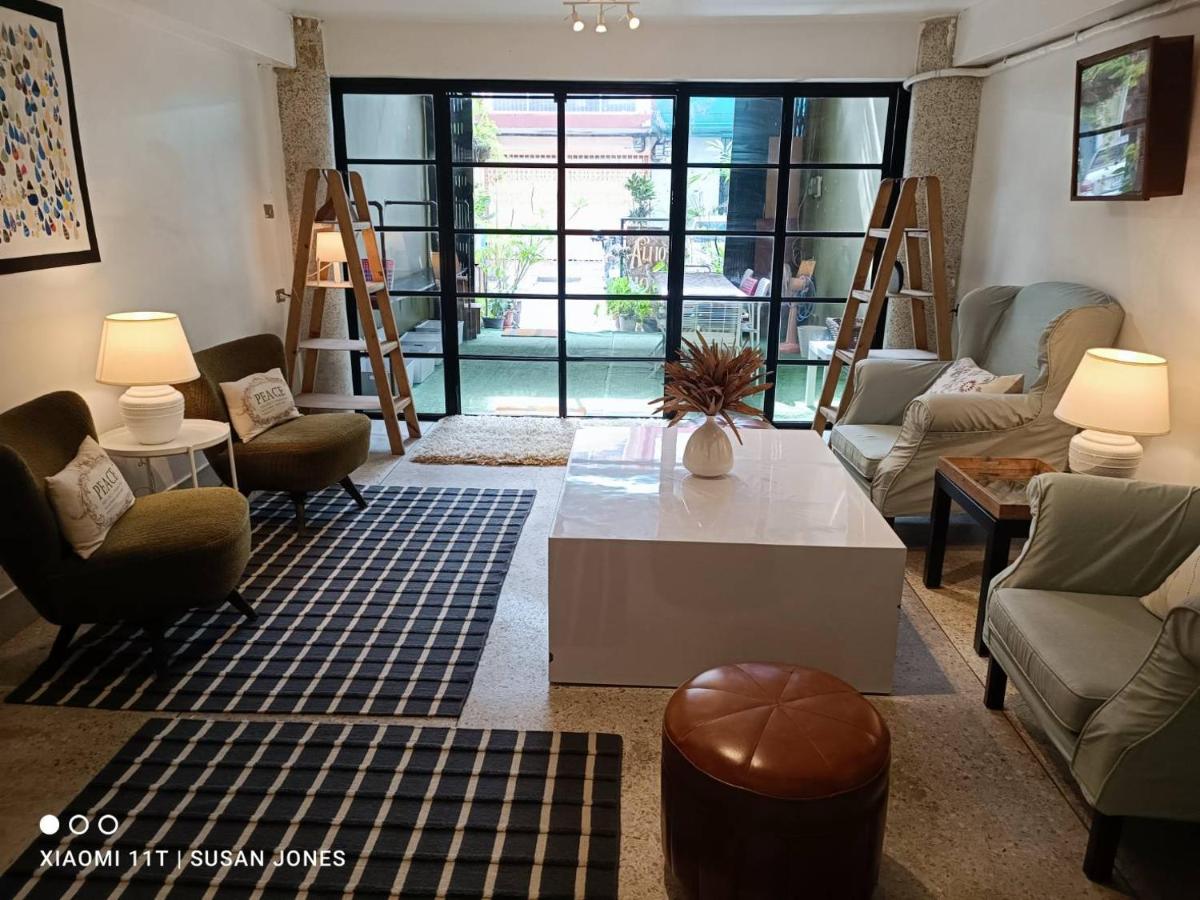 Big Groups Heaven in Central Location - B&B Bangkok