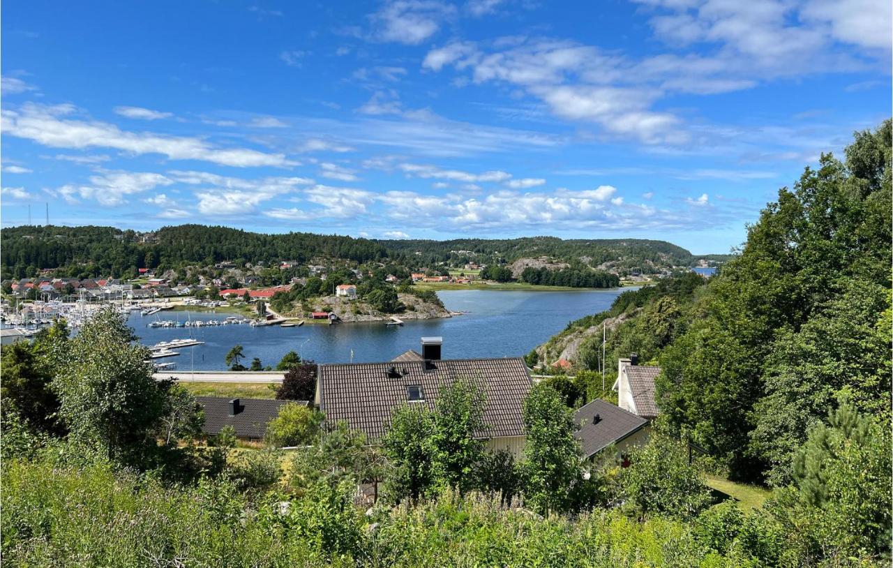 B&B Henån - Stunning Apartment In Henn With Wifi And 2 Bedrooms - Bed and Breakfast Henån