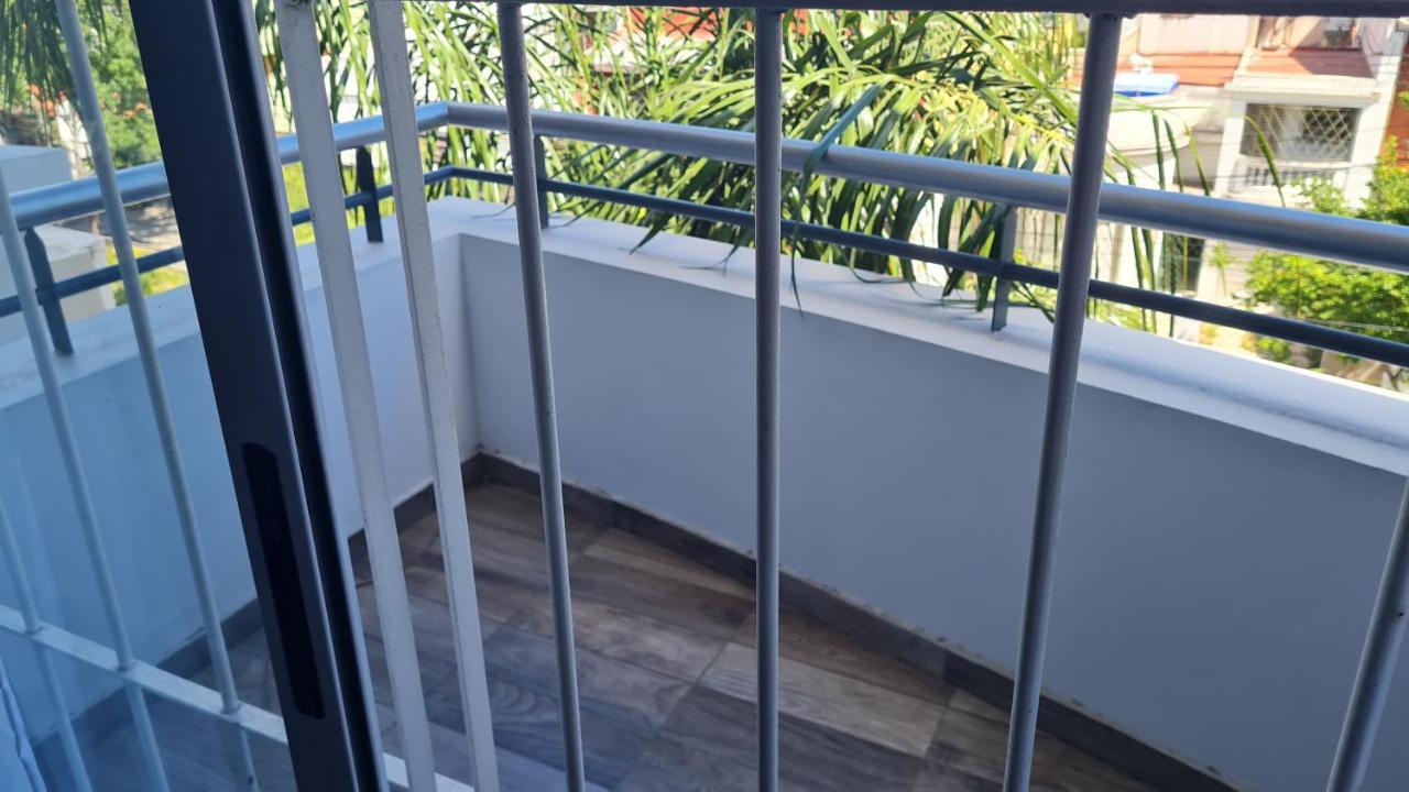 Precioso departamento en zona gastronomica con cochera - Chambres d'hôtes Lanus