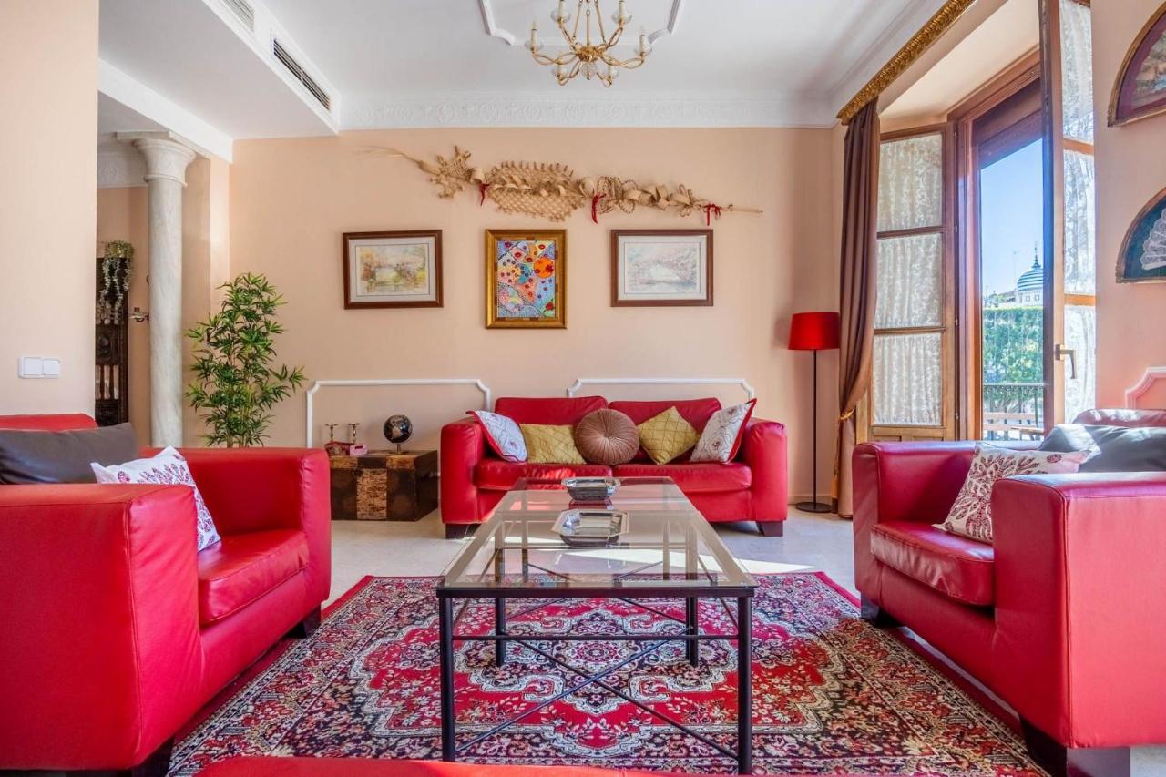 Luxe Town Hall - B&B Sevilla