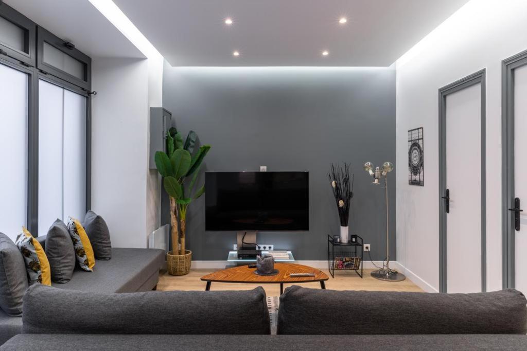 HSH Batignolles Sauffroy Charming Apartment 8P - B&B