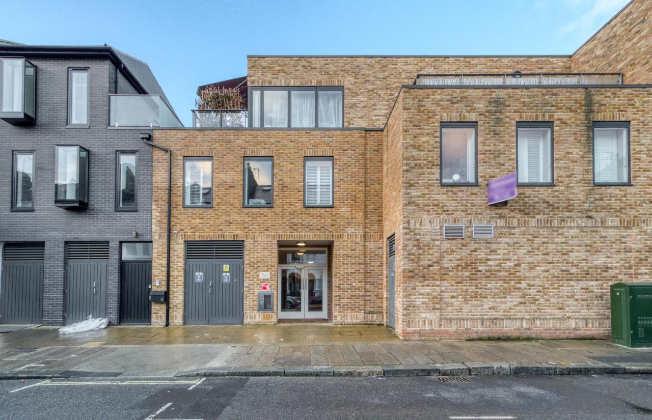 Modern 2 bedroom & 2 bathroom apartment in Fulham - B&B
