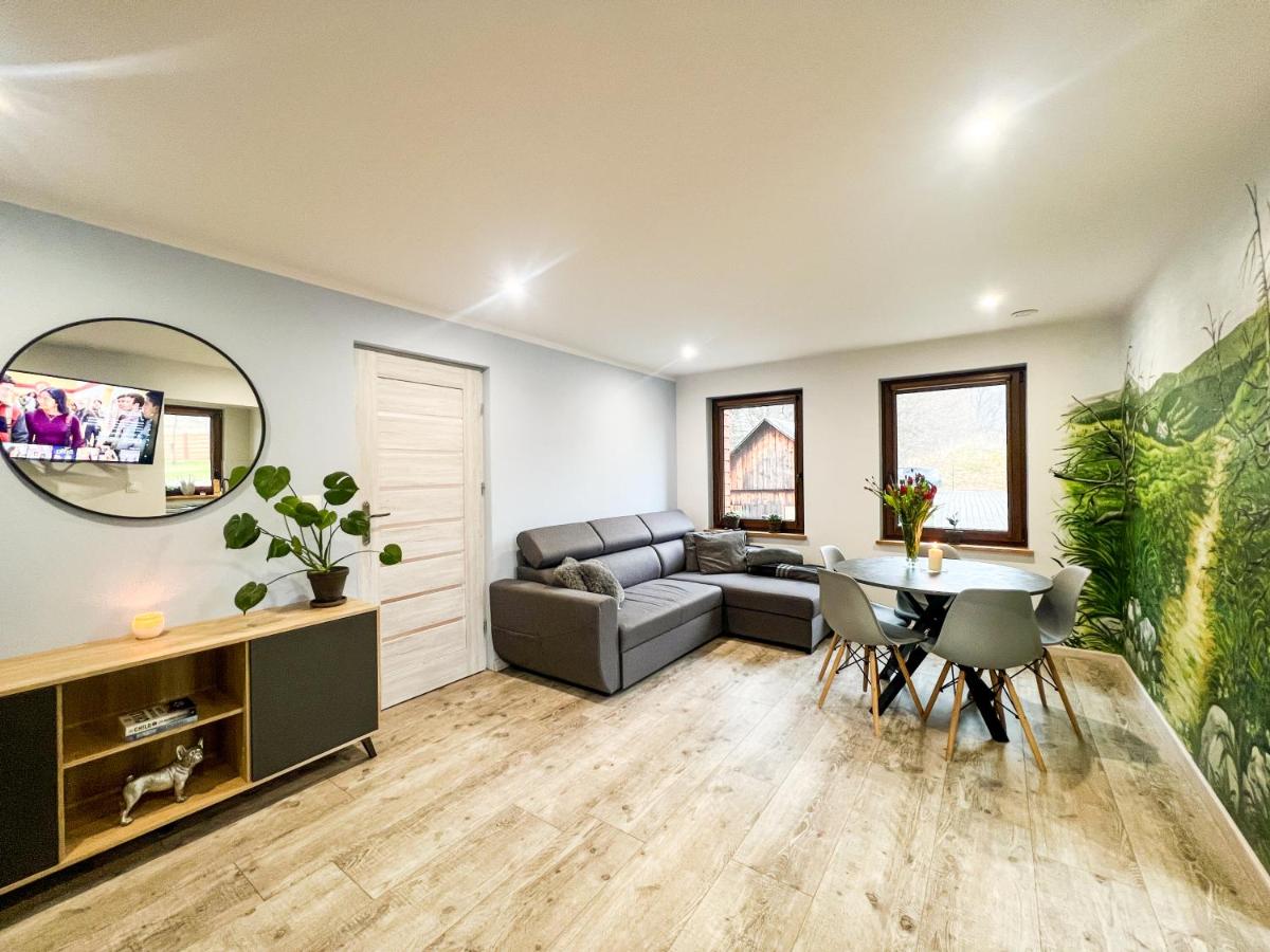 Apartment mit Terrasse