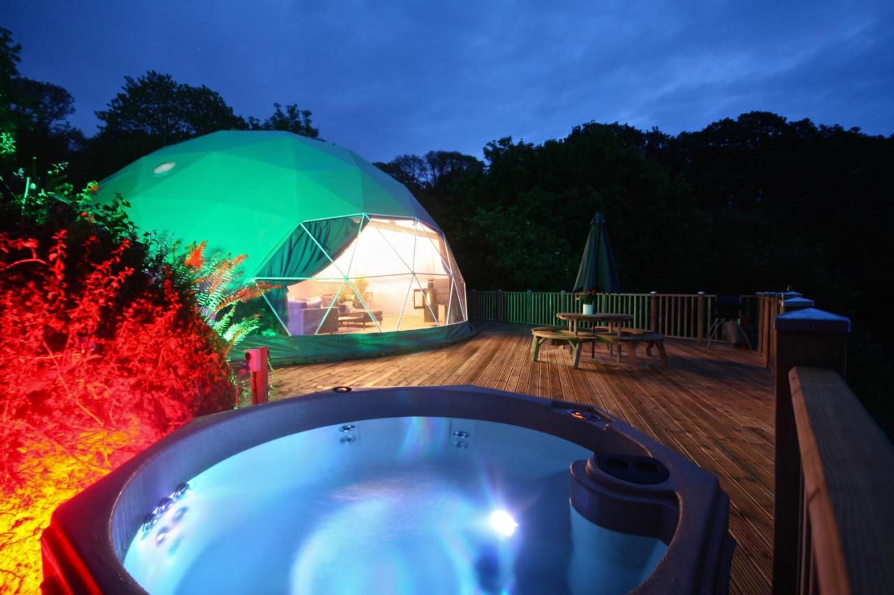 B&B Plymouth - Sunridge Geodome with private Hot tub - Bed and Breakfast Plymouth