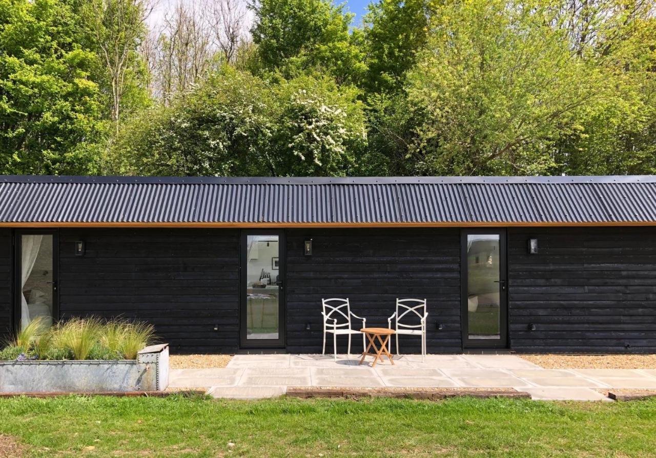 The Hopper Huts - Bed and Breakfast