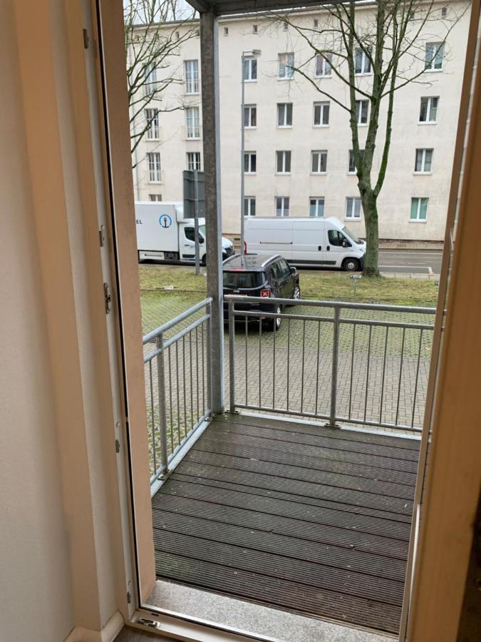 40 qm Appartment Parkplatz, Balkon,Netflix, Prime - Chambres d’hôtes