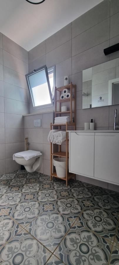 Family Suite with Garden