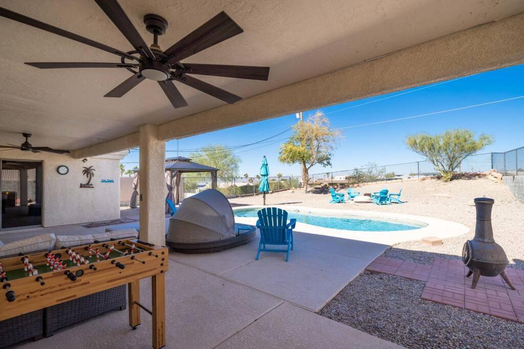 B&B Lake Havasu City - Havasu lake house 4 BR & 3 BA w/pool & hot tub - Bed and Breakfast Lake Havasu City