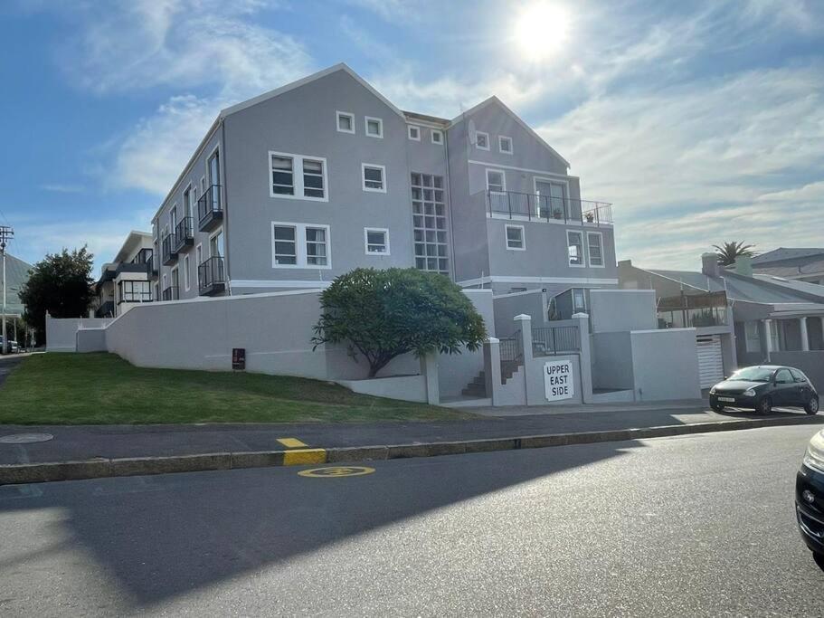 B&B Cape Town - Centrally Located Loft - Upper East Side - Bed and Breakfast Cape Town