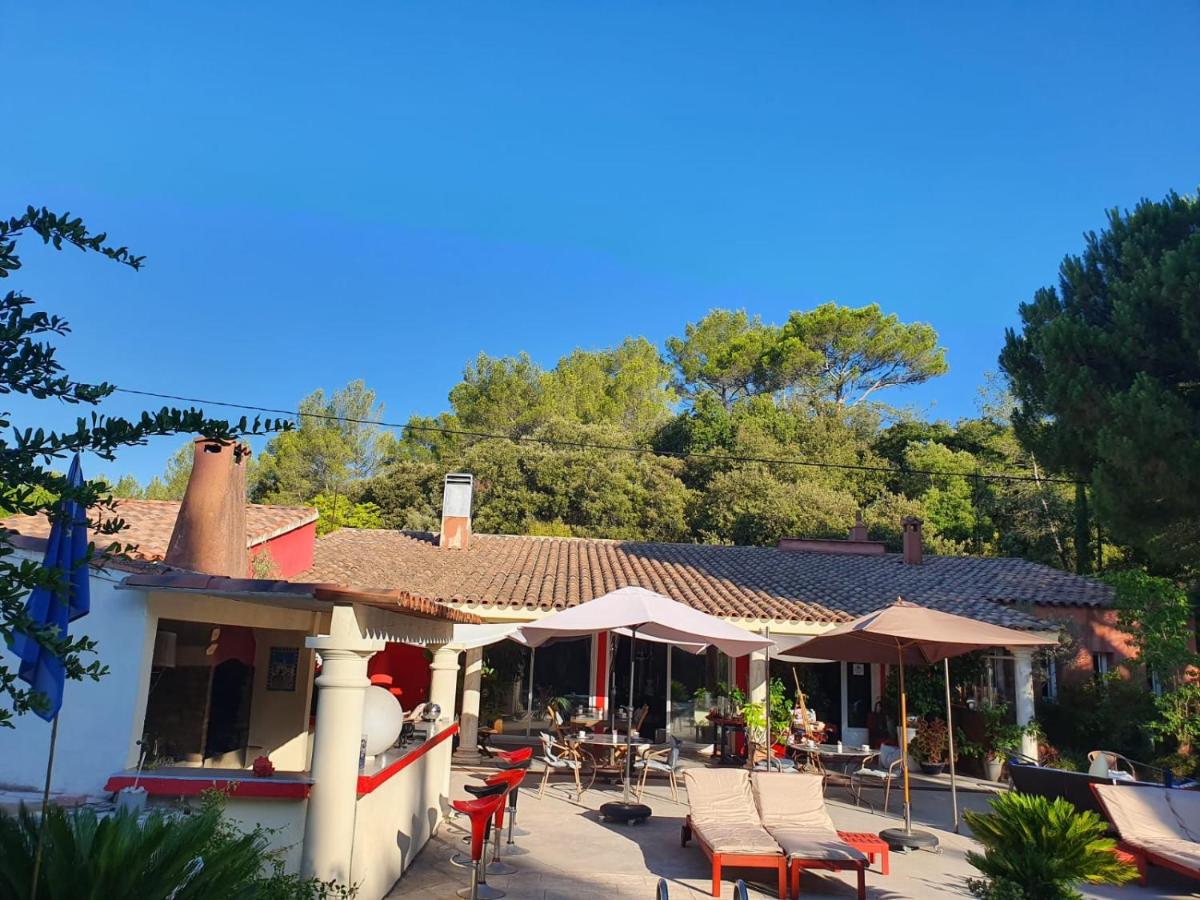 Au Mas Saint Pierre - B&B
