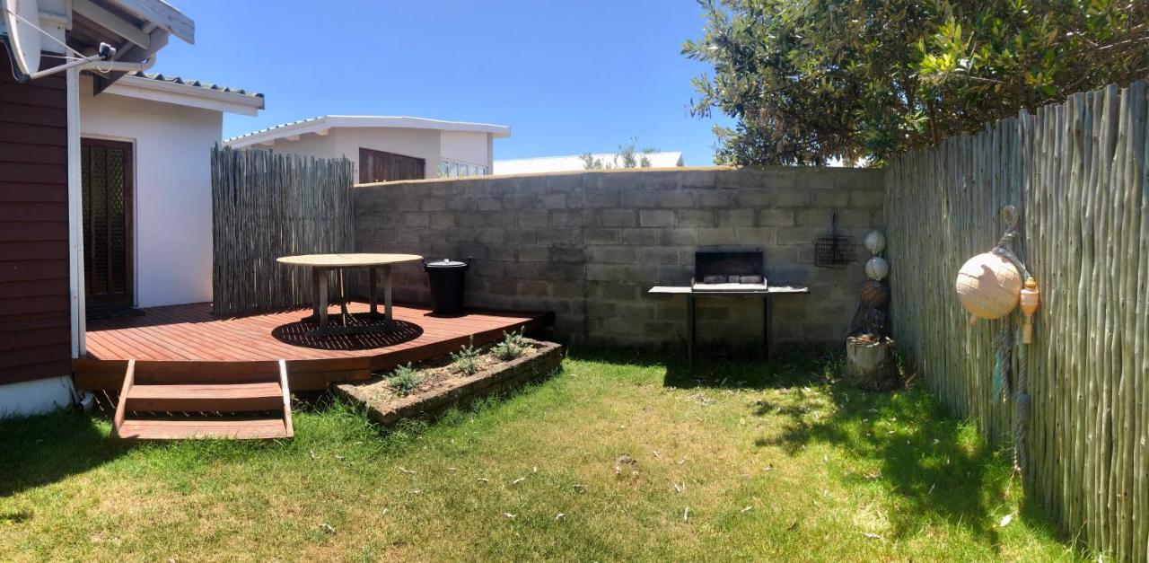 David Bongers Still Bay Holiday Home - B&B