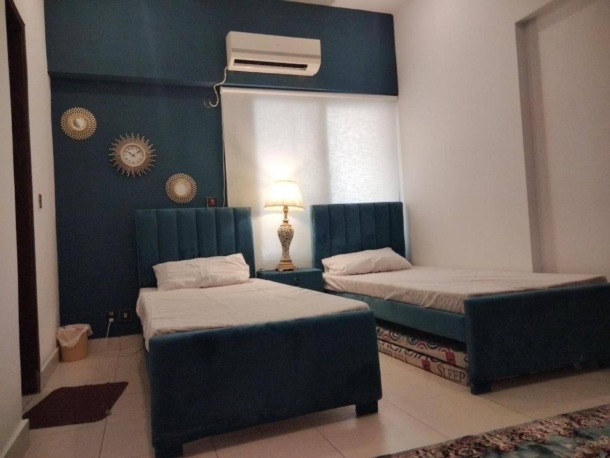 B&B Islamabad - The Realtors Inn 2 BDR Apartment - Bed and Breakfast Islamabad