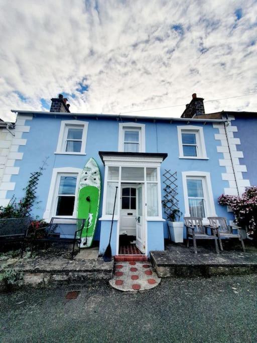Arvonia sleeps 7, sea views, dog friendly - Chambres d’hôtes