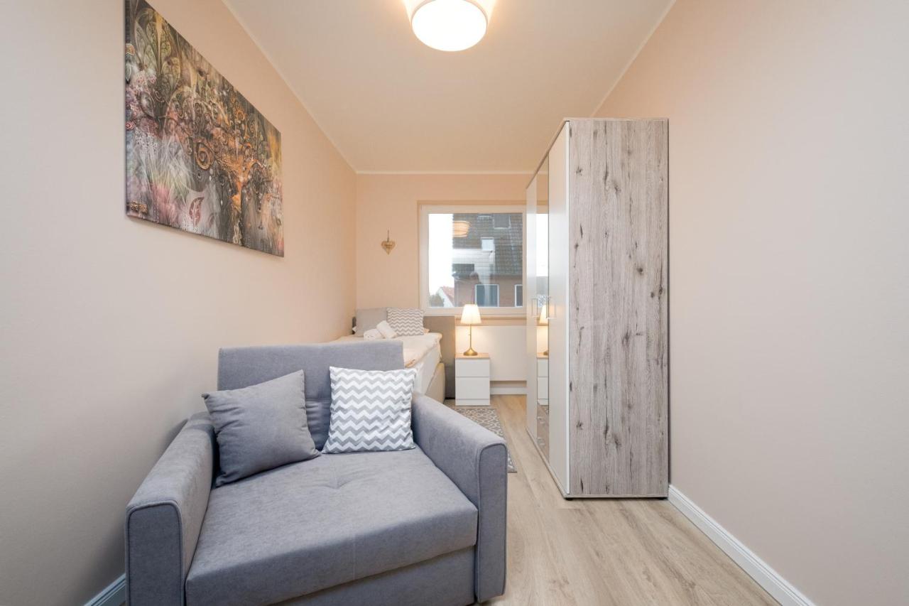 Single Room with Shared Bathroom