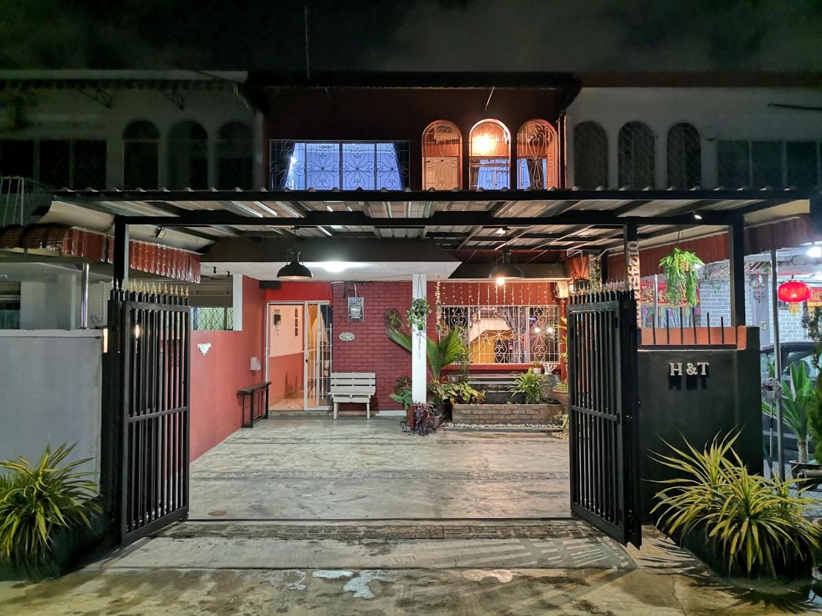 B&B Ipoh - H&T Vintage Decor Homestay - Bed and Breakfast Ipoh