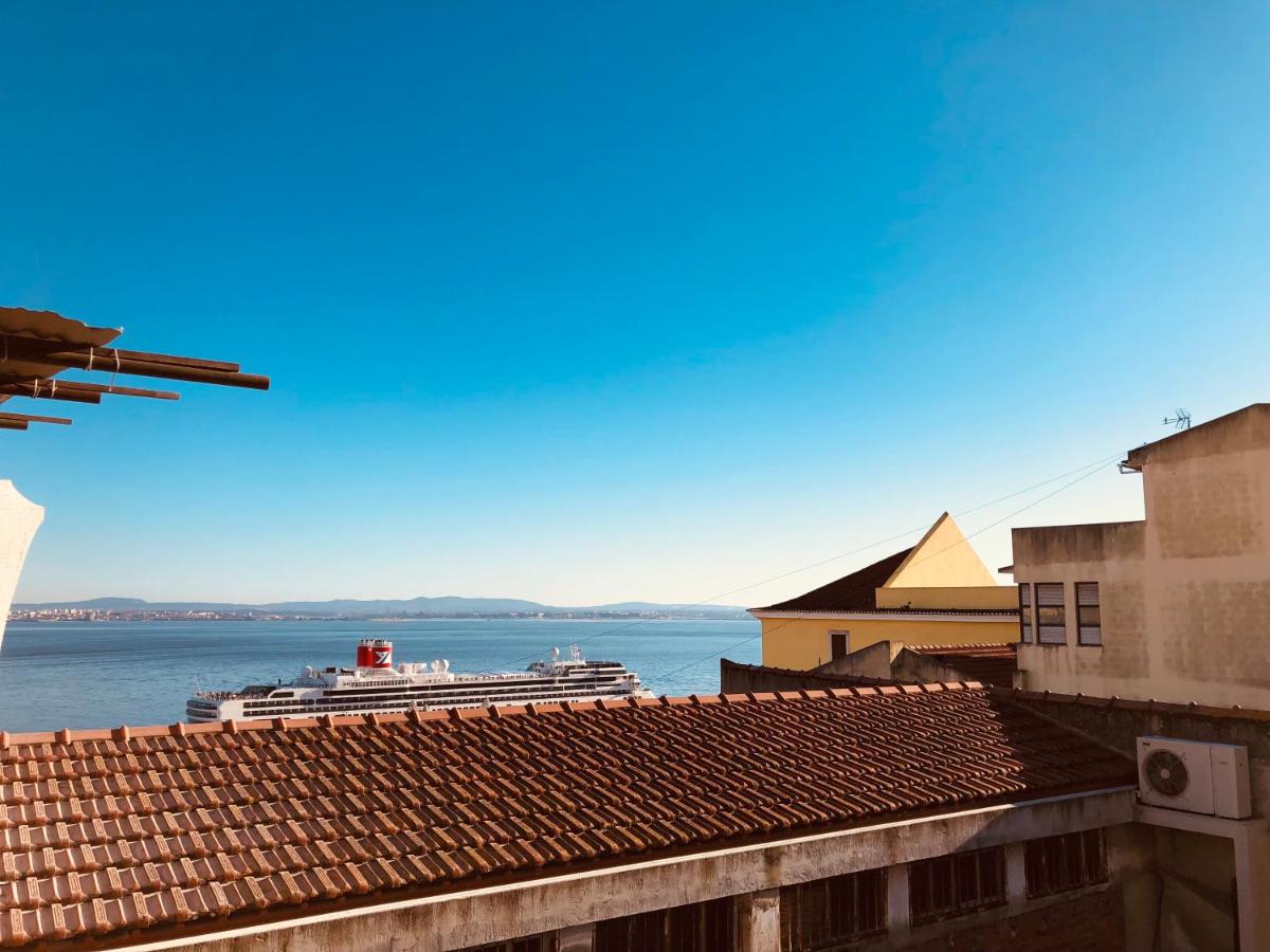 One-Bedroom Apartment River View