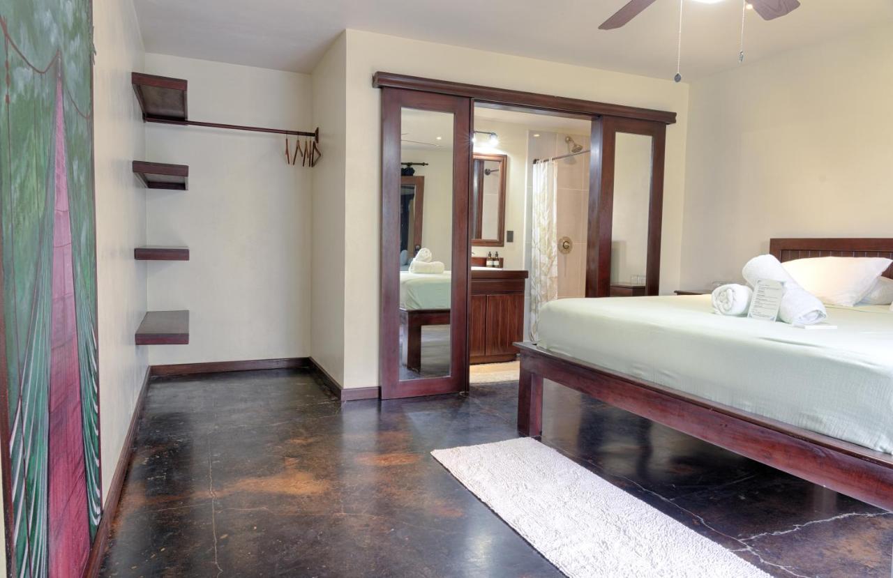 Standard Zimmer mit Kingsize-Bett