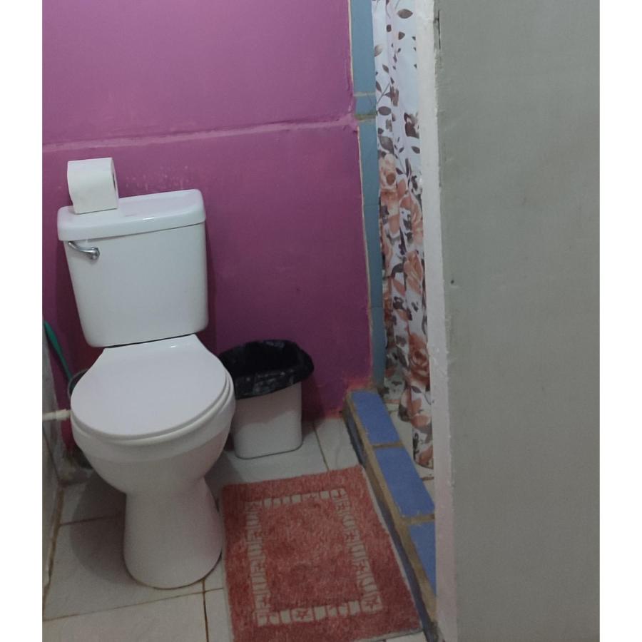Einzelzimmer mit Gemeinschafts-WC